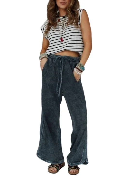 burnt orange relaxed fit pants bold -So Comfy Wide Leg Pant - Petite In Navy